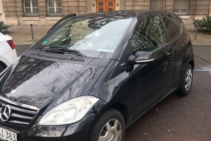 Mercedes-Benz A 160 140.000 km 5.500 &euro; Düsseldorf 40211