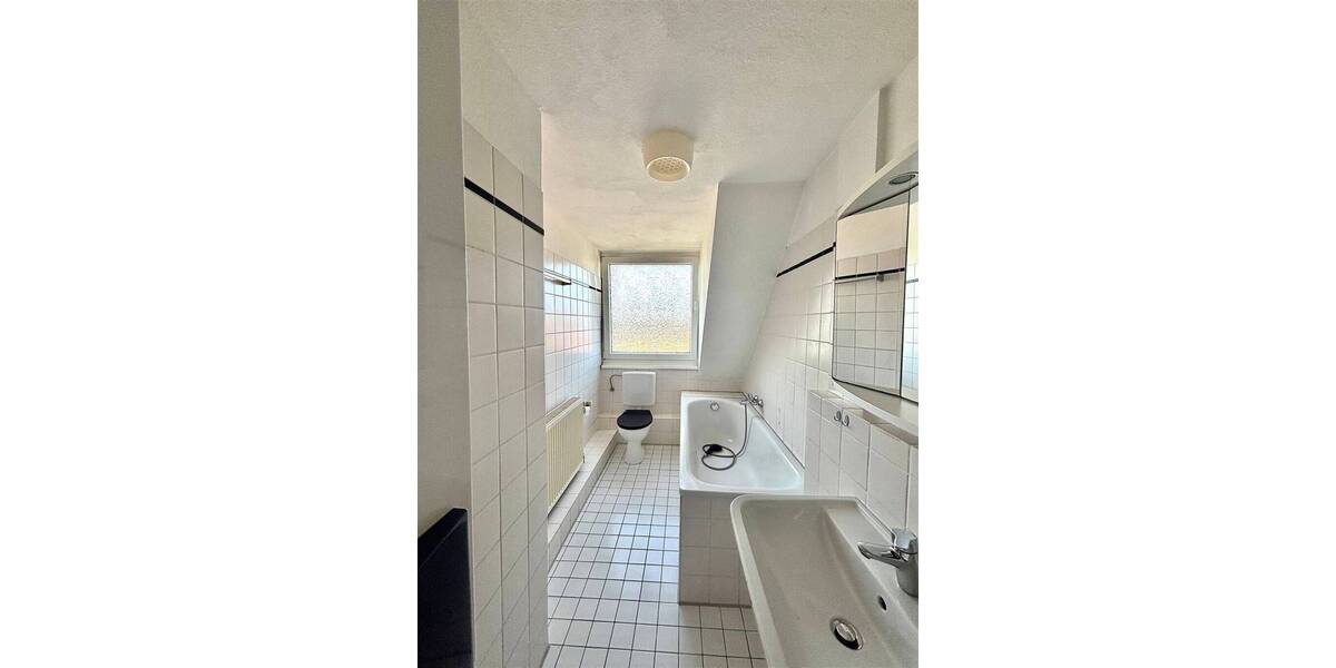 Etagenwohnung Neuss Barbaraviertel - 3 Zimmer, 69 m&sup2;, 950&euro; | Angebot:26835252