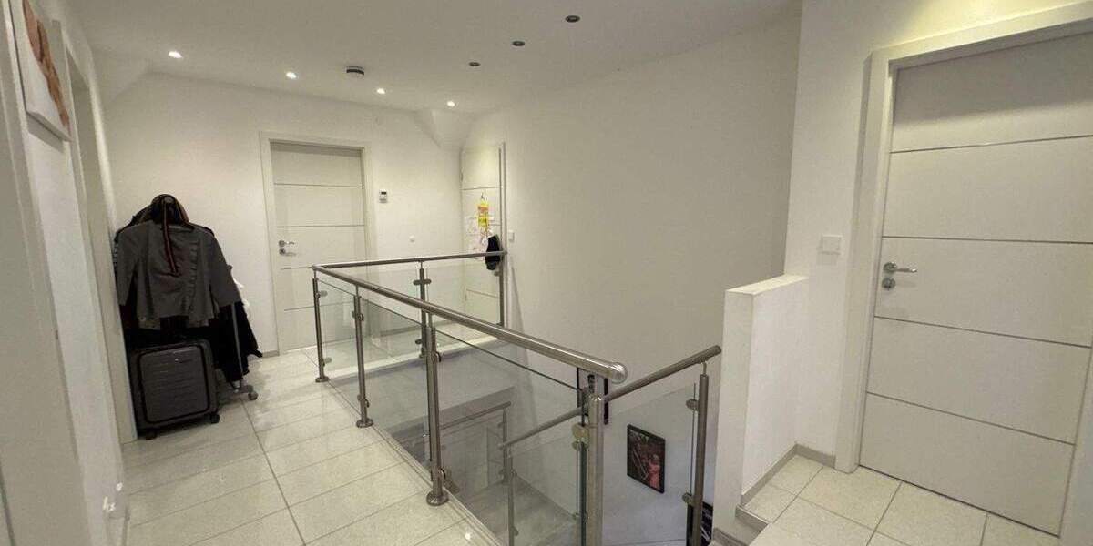 Einfamilienhaus Düsseldorf Gerresheim - 6 Zimmer, 157 m&sup2;, 1.280.000&euro; | Angebot:26794703