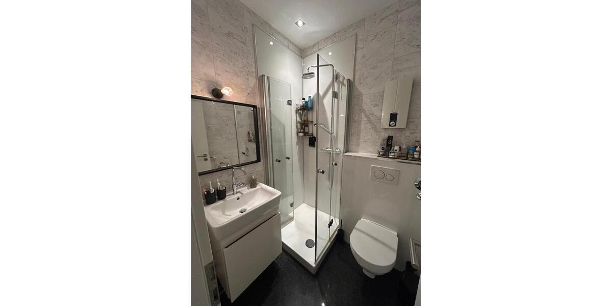 Etagenwohnung Düsseldorf Stadtbezirk 3 - 1 Zimmer, 60 m&sup2;, 1.450&euro; | Angebot:25656487