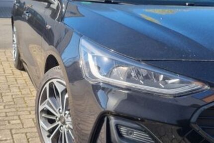 Ford Focus 27.237 km 17.850 &euro; Köln 50769