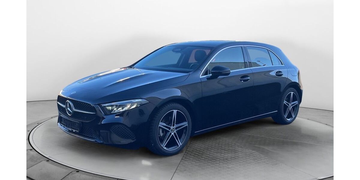 Mercedes-Benz A 200 15.393 km 26.700 &euro; Dormagen 41540