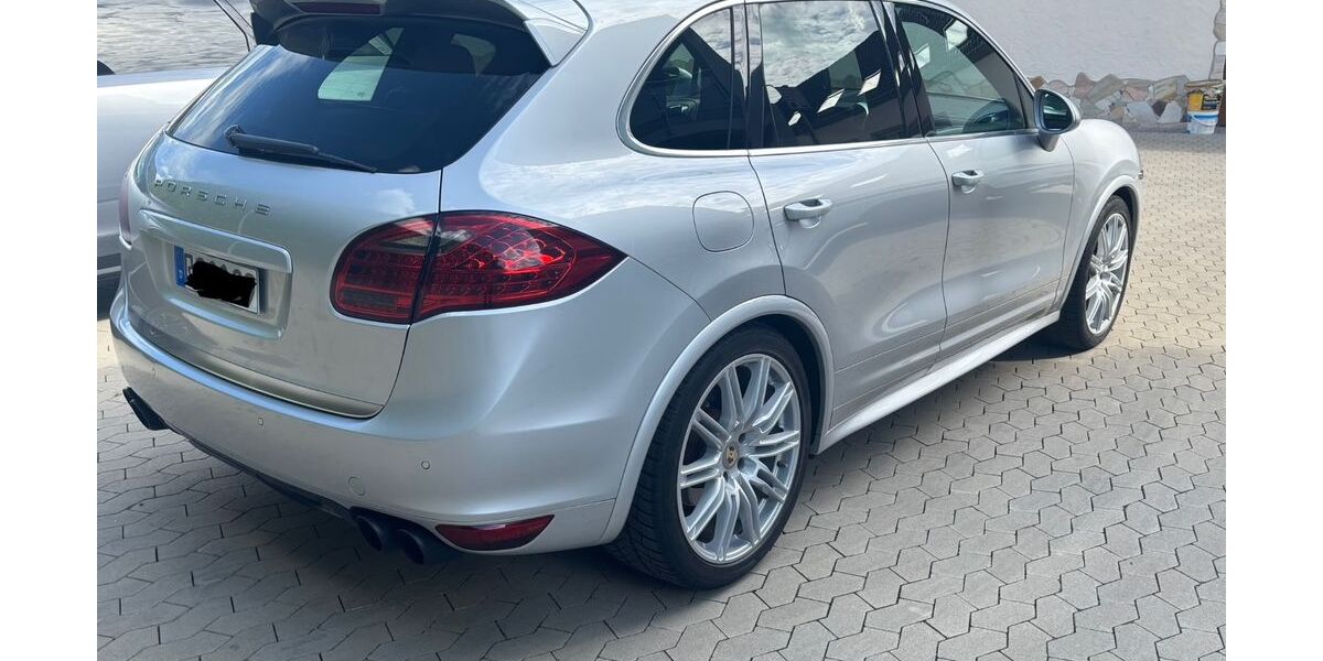 Porsche Cayenne 182.000 km 19.500 &euro; Bergisch Gladbach 51467