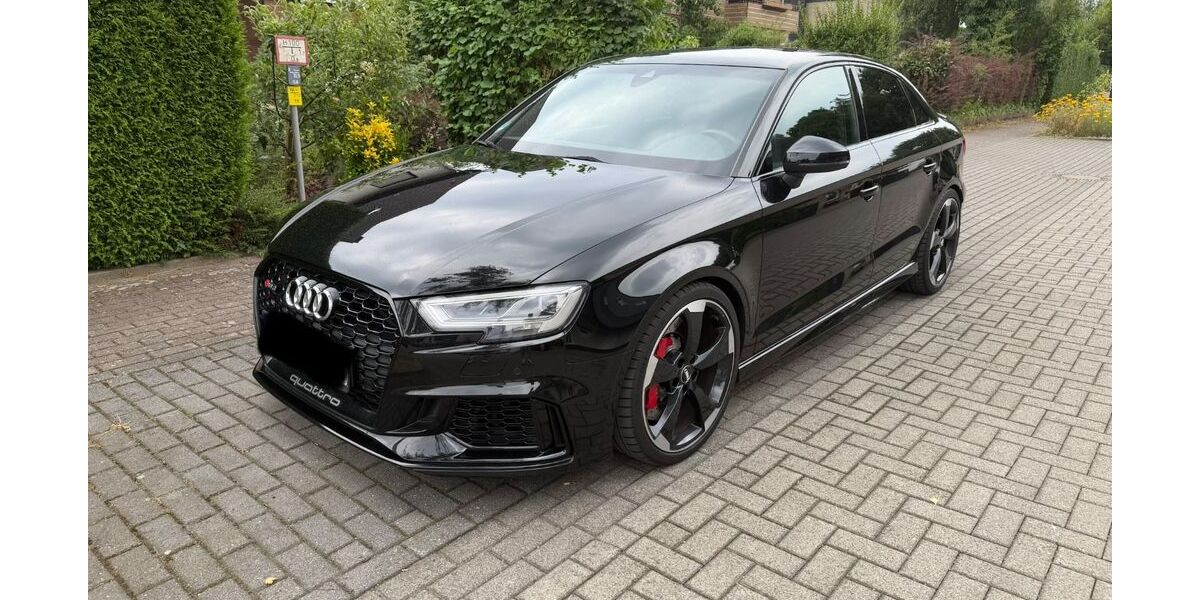 Audi RS3 65.947 km 47.000 &euro; Heiligenhaus 42579