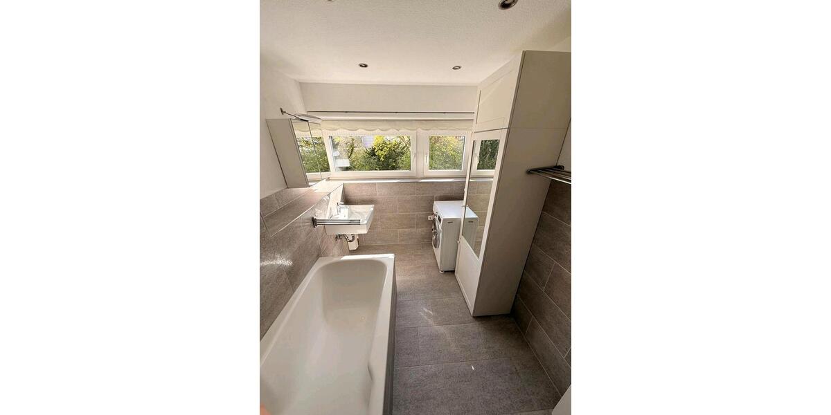 Etagenwohnung Düsseldorf Stadtbezirk 9 - 4 Zimmer, 99 m&sup2;, 420.000&euro; | Angebot:26150401