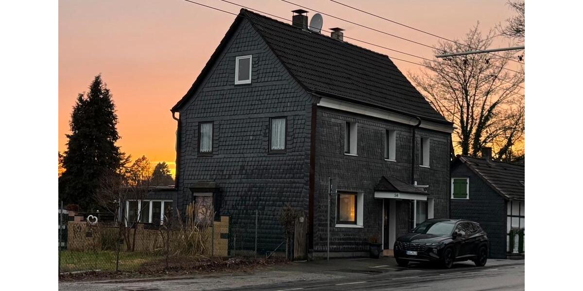 Einfamilienhaus Solingen Burg - 7 Zimmer, 178 m&sup2;, 299.000&euro; | Angebot:26152342