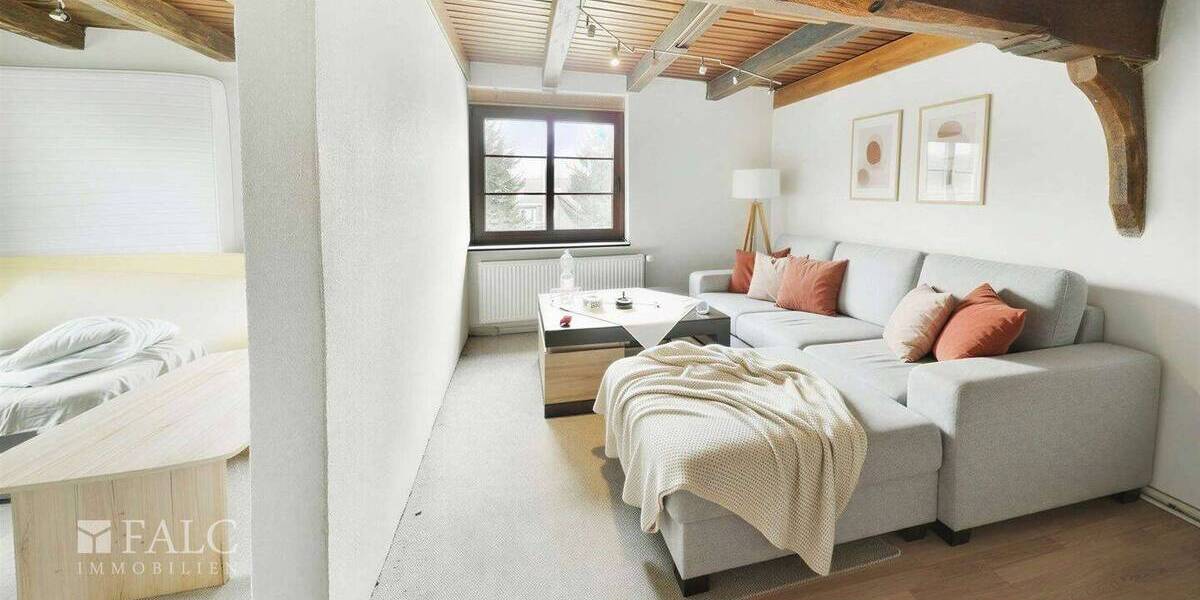 Mehrfamilienhaus, Wohnhaus Solingen Solingen-Mitte - 6 Zimmer, 180 m&sup2;, 349.000&euro; | Angebot:26259127