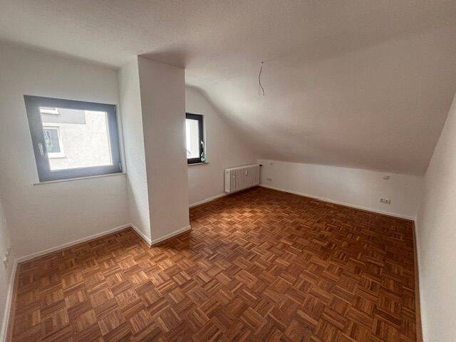 Etagenwohnung Mülheim an der Ruhr Broich - 3 Zimmer, 65 m&sup2;, 555&euro; | Angebot:26292894