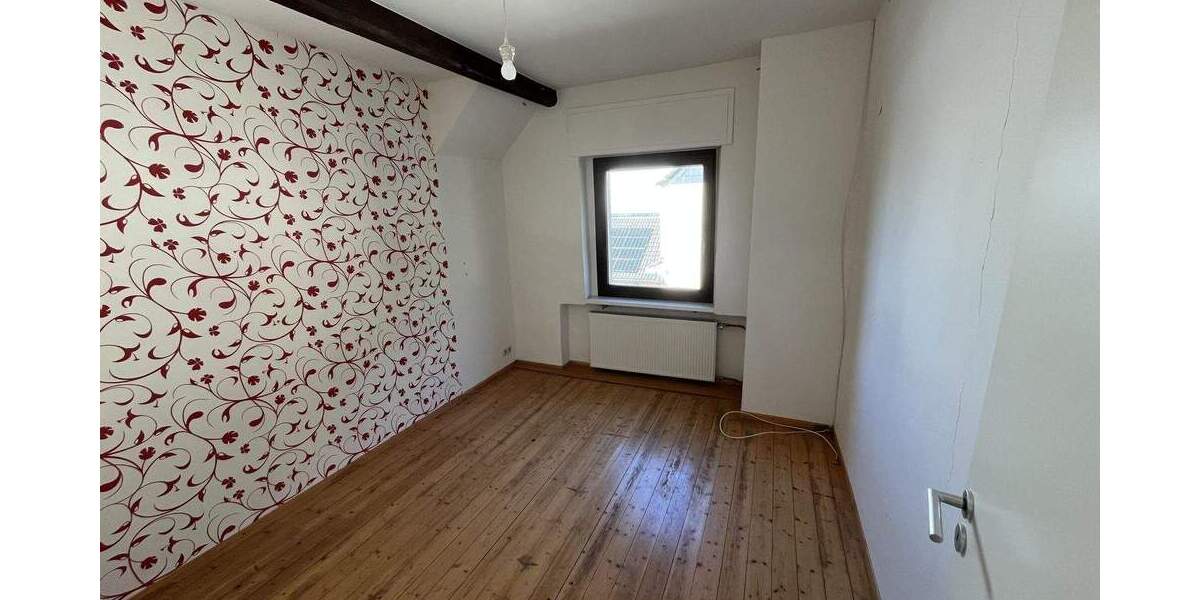 Einfamilienhaus Leverkusen Schlebusch - 6 Zimmer, 173 m&sup2;, 450.000&euro; | Angebot:25675621