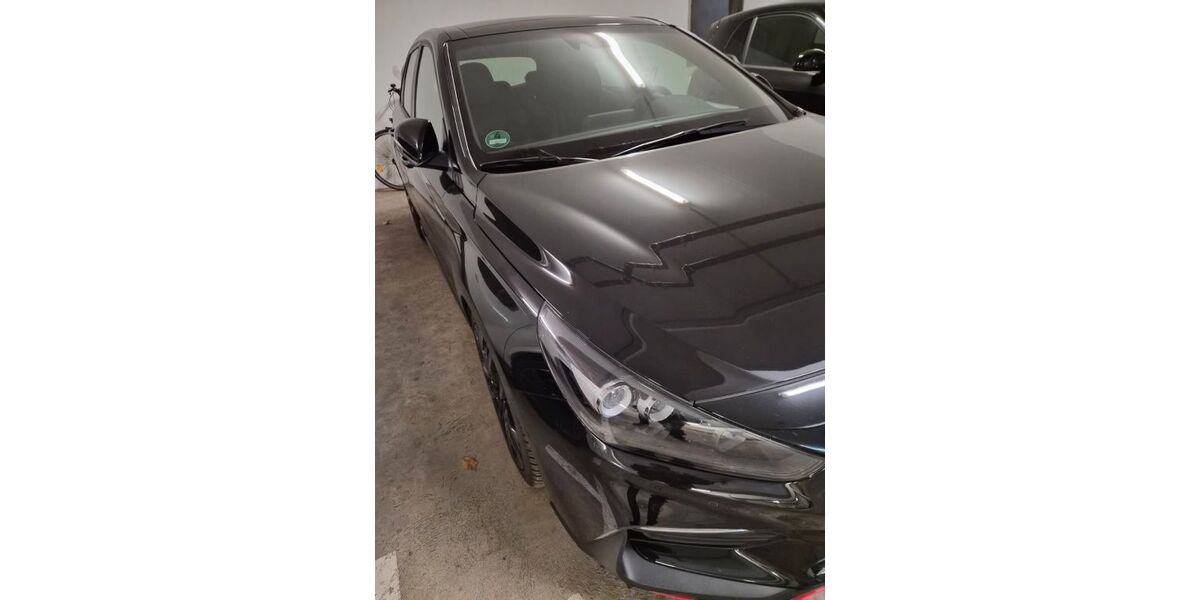 Hyundai i30 18.000 km 26.800 &euro; Köln 50858