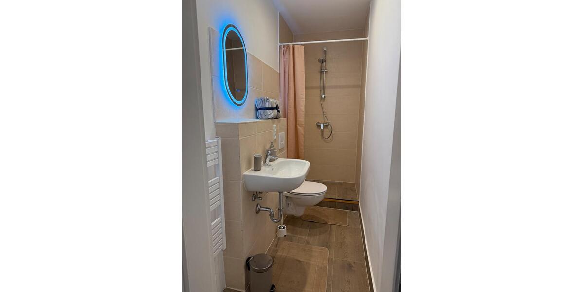 Etagenwohnung Düsseldorf Stadtbezirk 9 - 3 Zimmer, 60 m&sup2;, 1.850&euro; | Angebot:26048914