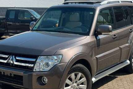 Mitsubishi Pajero 195.000 km 16.500 &euro; Düsseldorf 40233