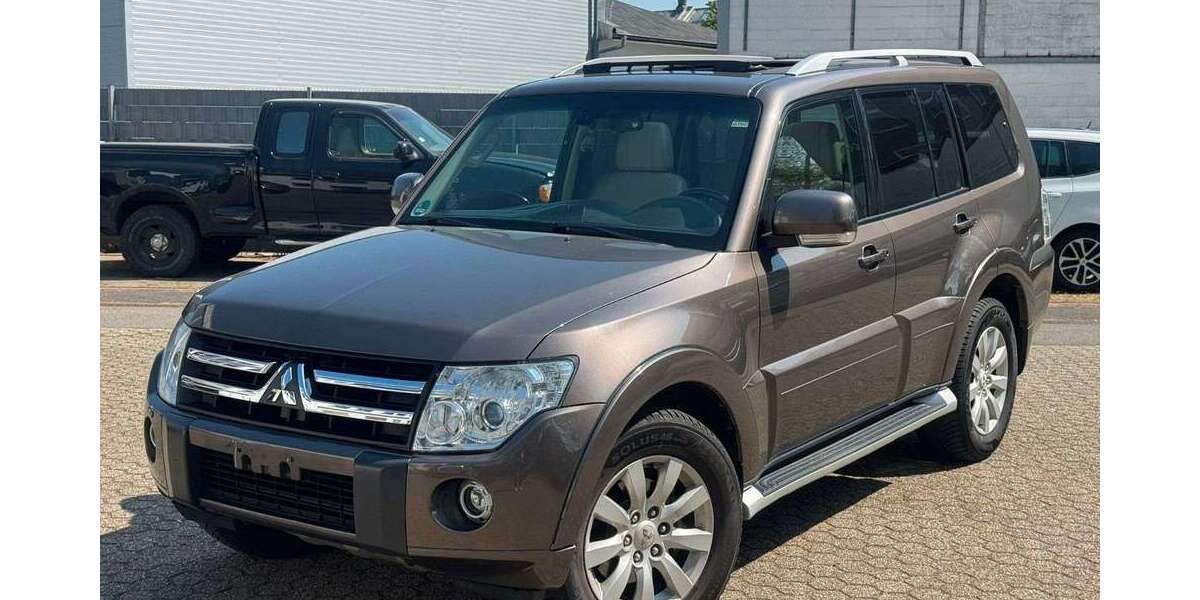 Mitsubishi Pajero 195.000 km 16.500 &euro; Düsseldorf 40233