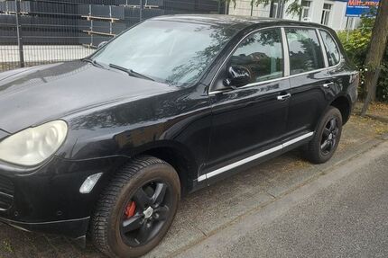 Porsche Cayenne 276.000 km 7.950 &euro; Wuppertal 42329