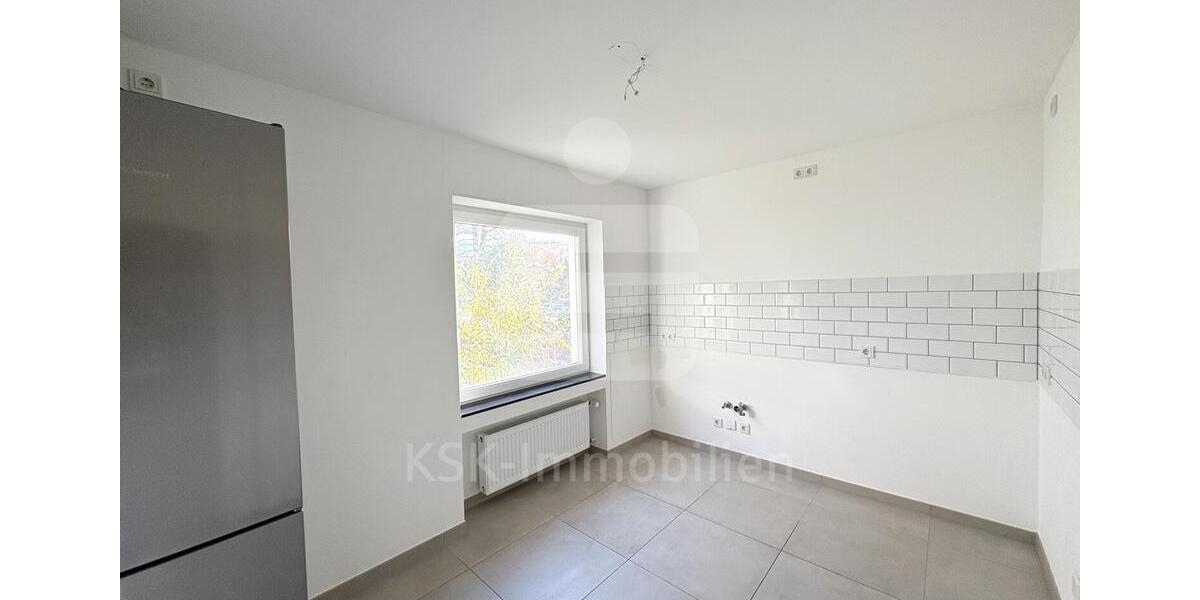 Erdgeschoßwohnung Bergisch Gladbach Paffrath - 3 Zimmer, 109 m&sup2;, 1.550&euro; | Angebot:23694850