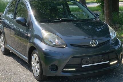Toyota Aygo (X) 60.000 km 4.999 &euro; Köln 51107
