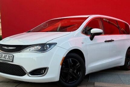 Chrysler Pacifica 72.000 km 14.900 &euro; Köln 50939