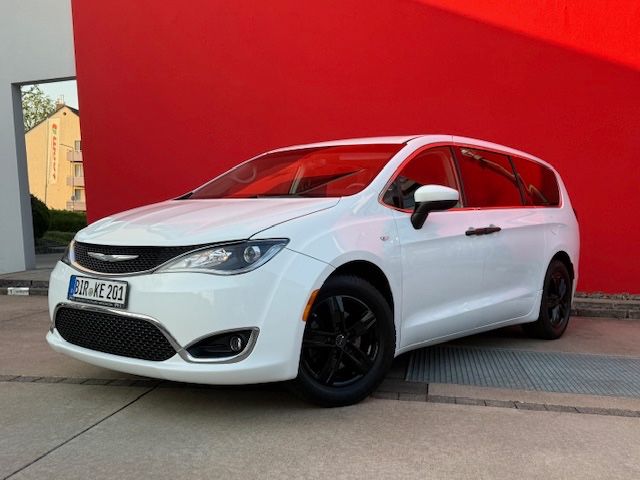 Chrysler Pacifica 72.000 km 14.900 &euro; Köln 50939