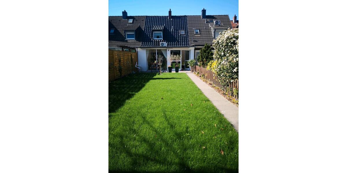 Einfamilienhaus Hilden - 5 Zimmer, 90 m&sup2;, 3.300&euro; | Angebot:25852142