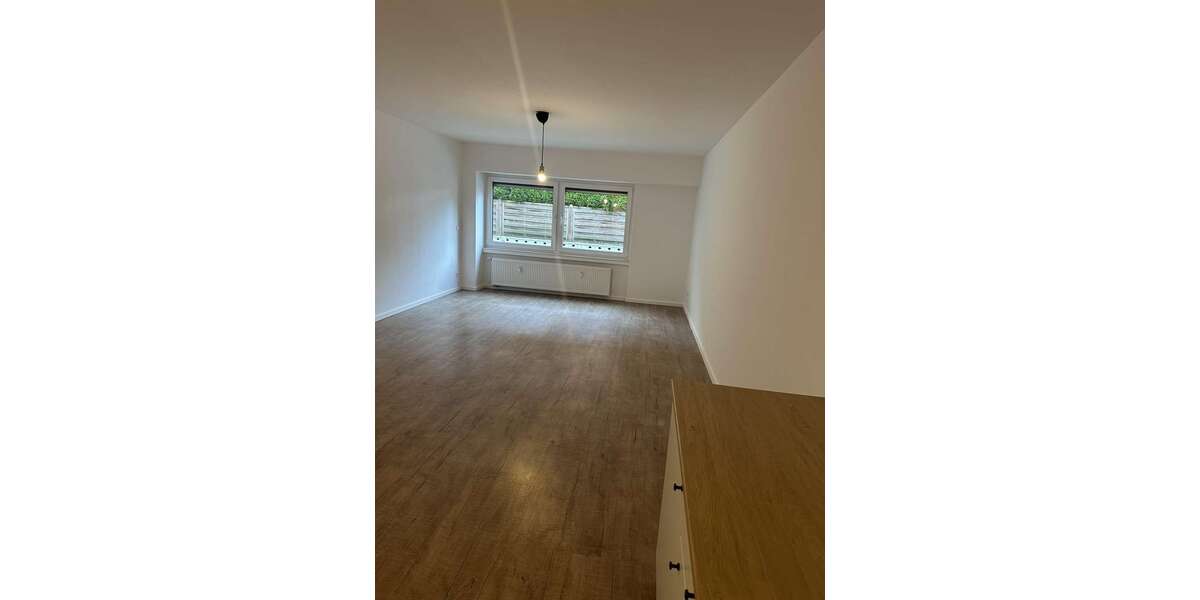 Etagenwohnung Köln Ostheim - 2 Zimmer, 60 m&sup2;, 1.000&euro; | Angebot:26837043