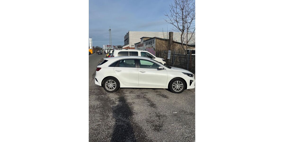 Kia ceed / Ceed 42.000 km 18.800 &euro; Remscheid 42859