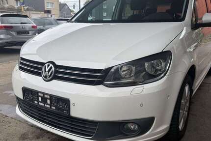 VW Touran 87.000 km 9.990 &euro; Mülheim Ruhr 45475