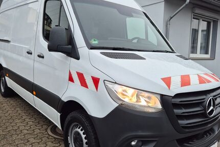 Mercedes-Benz Sprinter 196.000 km 20.990 &euro; Düsseldorf 40591