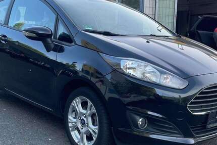 Ford Fiesta 99.790 km 7.300 &euro; Köln 51105