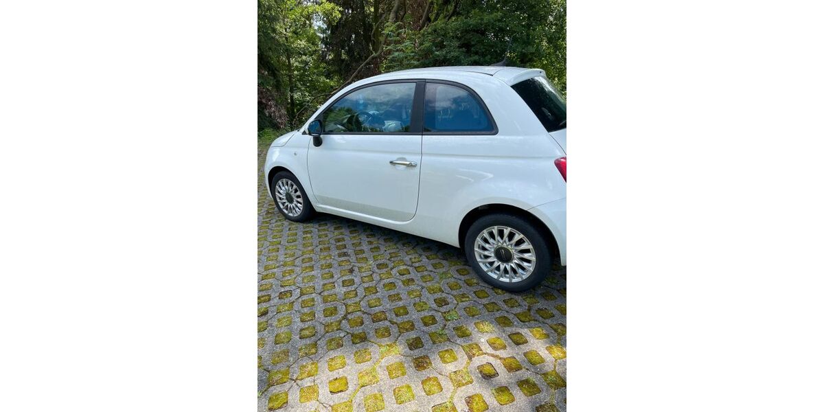 Fiat 500 61.000 km 9.100 &euro; Düsseldorf 40233