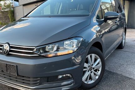 VW Touran 69.348 km 23.450 &euro; Remscheid 42853