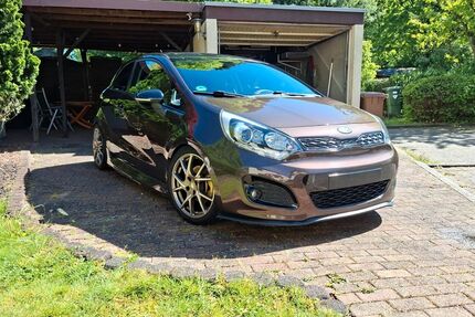 Kia Rio 125.154 km 4.999 &euro; Mülheim an der Ruhr 45472