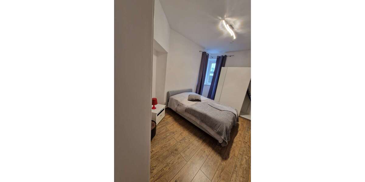 Zimmer Düsseldorf Pempelfort - 2 Zimmer, 1.390&euro; | Angebot:26244329