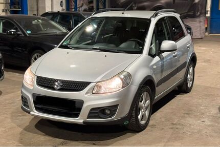 Suzuki SX4 86.500 km 7.490 &euro; Wuppertal 42349