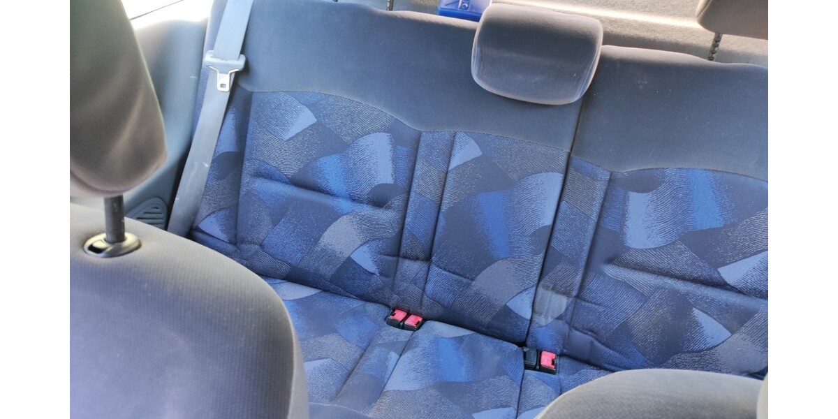 Renault Clio 122.280 km 1.650 &euro; Solingen 42651