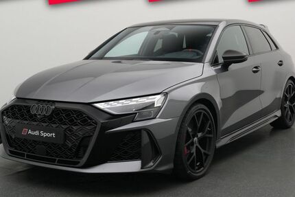 Audi RS3 2.009 km 78.480 &euro; Leverkusen 51373