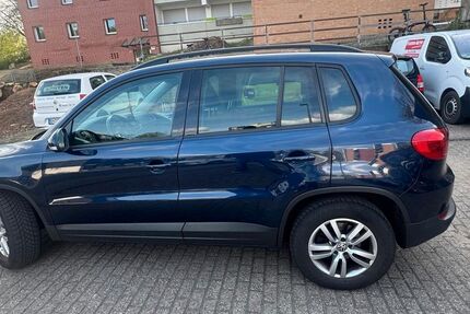 VW Tiguan 220.000 km 6.300 &euro; Leverkusen 51381