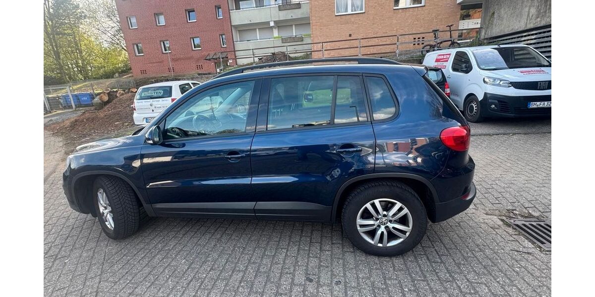 VW Tiguan 220.000 km 6.300 &euro; Leverkusen 51381