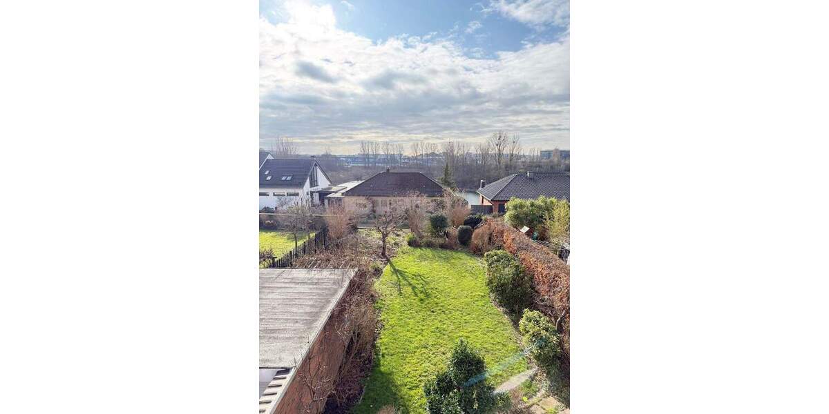 Mehrfamilienhaus, Wohnhaus Monheim am Rhein Baumberg - 9 Zimmer, 227 m&sup2;, 690.000&euro; | Angebot:25675243