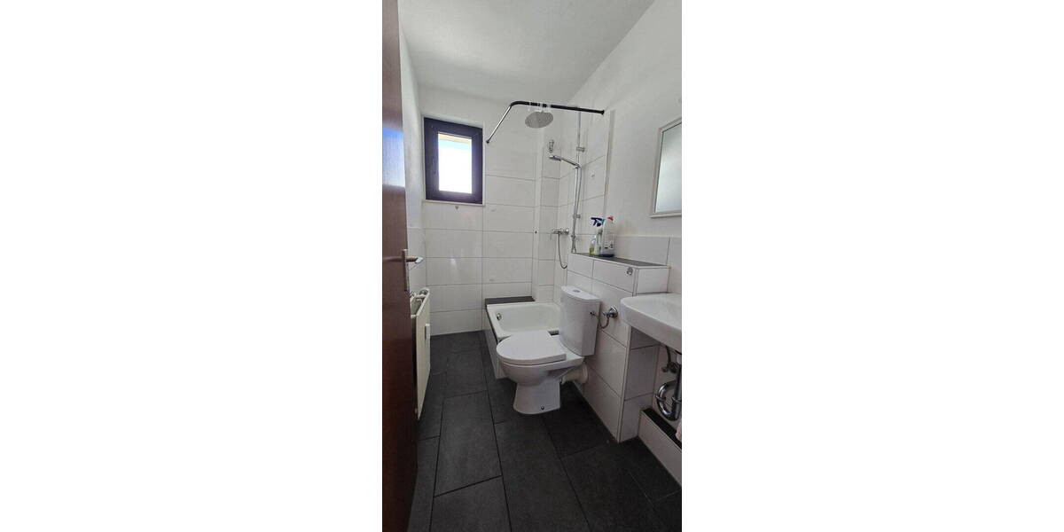 Etagenwohnung Wuppertal Langerfeld - 3 Zimmer, 92 m&sup2;, 840&euro; | Angebot:26249431