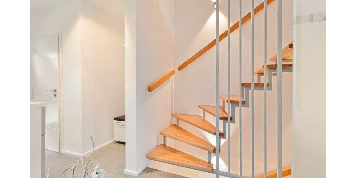 Reihenmittelhaus Düsseldorf Wittlaer - 4 Zimmer, 125 m&sup2;, 2.500&euro; | Angebot:25687751