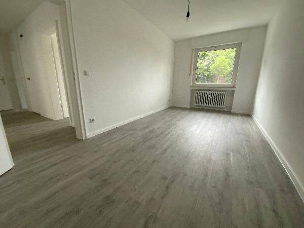 Etagenwohnung Meerbusch Büderich - 3 Zimmer, 77 m&sup2;, 785&euro; | Angebot:26826682