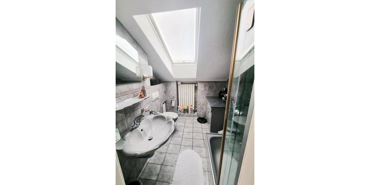 Dachgeschoßwohnung Düsseldorf Stadtbezirk 2 - 2 Zimmer, 66 m&sup2;, 999&euro; | Angebot:26268802