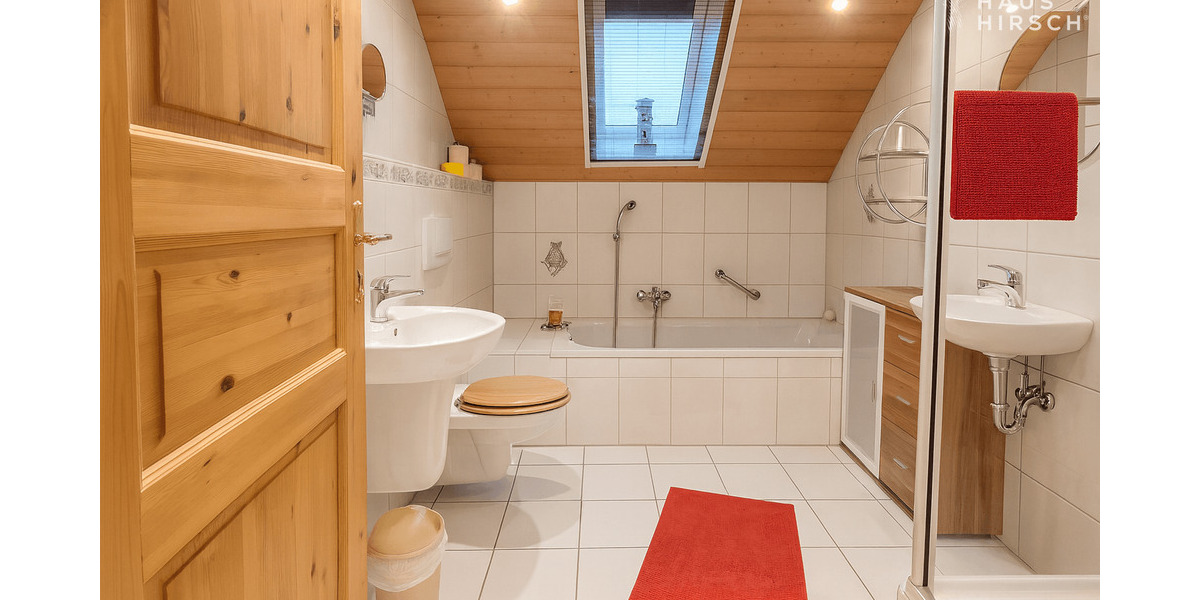 Doppelhaushälfte Burscheid - 5 Zimmer, 106 m&sup2;, 435.000&euro; | Angebot:25683094