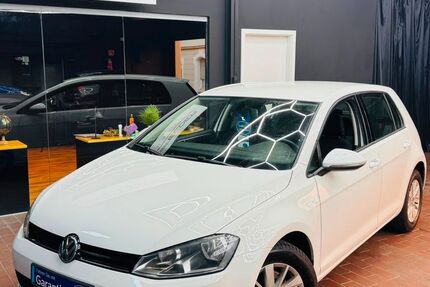 VW Golf 127.757 km 7.150 &euro; Wuppertal 42275