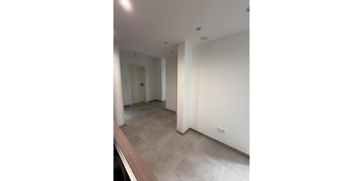 Etagenwohnung Köln Kalk - 3 Zimmer, 81 m&sup2;, 1.200&euro; | Angebot:26042235