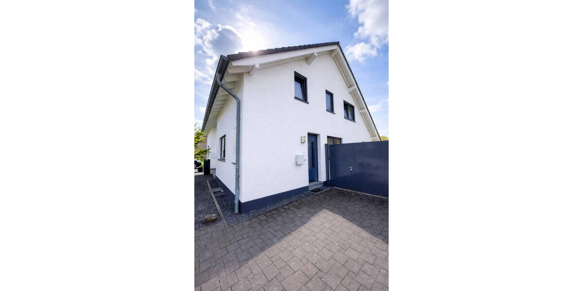 Mehrfamilienhaus, Wohnhaus Dormagen Hackenbroich - 1 Zimmer, 290 m&sup2;, 1.057.600&euro; | Angebot:26226257