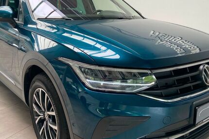 VW Tiguan 124.648 km 25.480 &euro; Heiligenhaus 42579