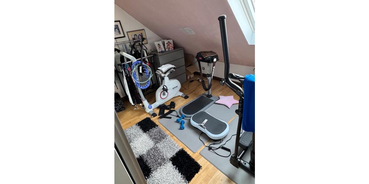 Hochparterre Solingen Ohligs - 5 Zimmer, 111 m&sup2;, 1.165&euro; | Angebot:25809202