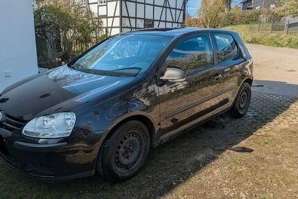 VW Golf 242.000 km 1.400 &euro; Hückeswagen 42499