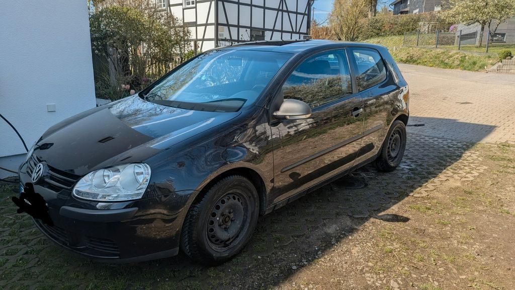 VW Golf 242.000 km 1.500 &euro; Hückeswagen 42499